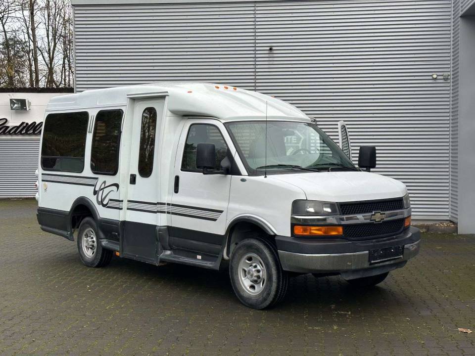 2009 chevy deals conversion van