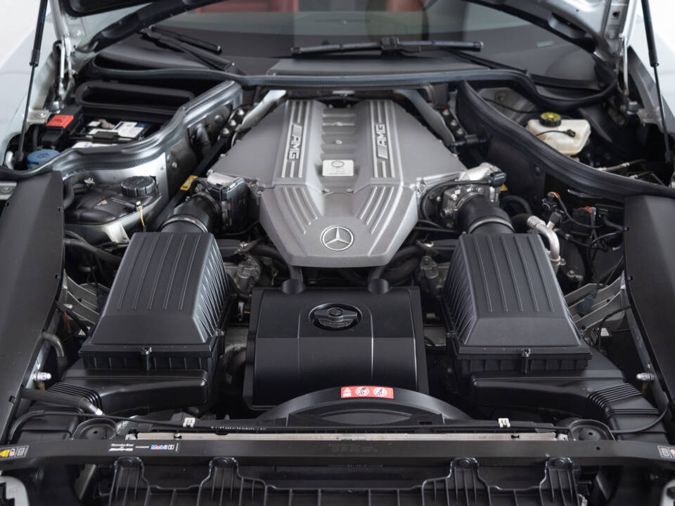Image 44/48 of Mercedes-Benz SLS AMG Roadster (2012)