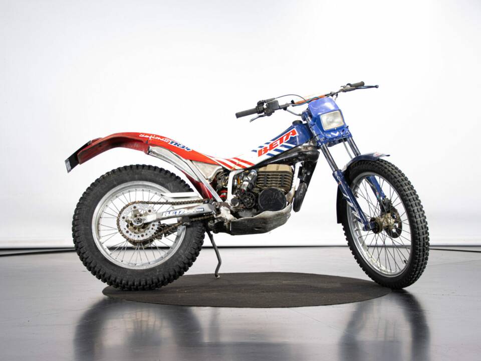 Image 5/40 of Beta TR34 (1990)