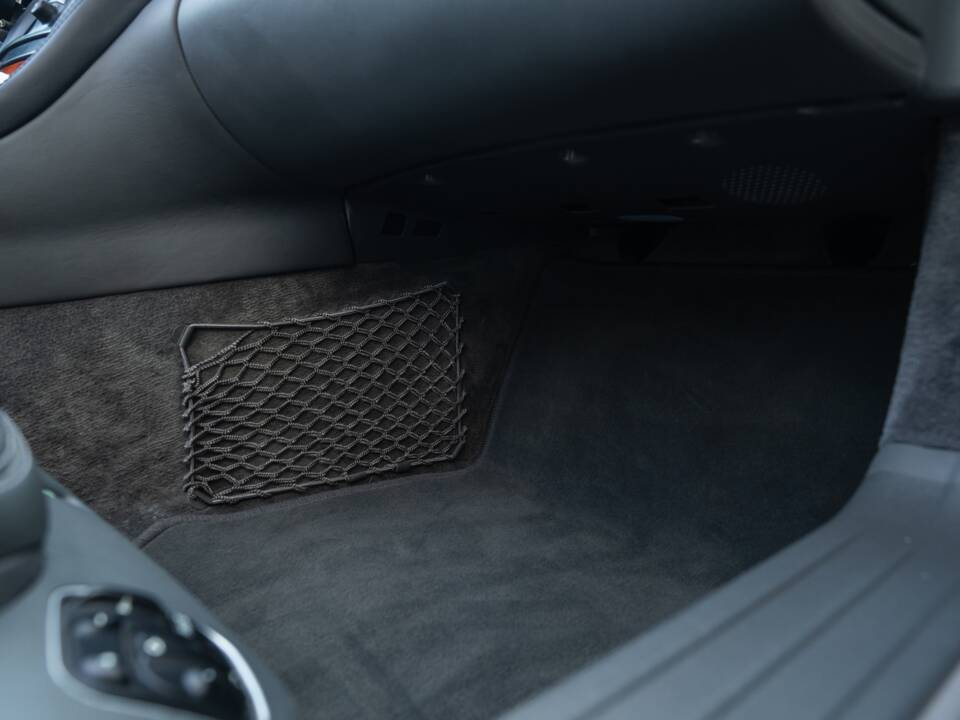 Image 35/86 de Mercedes-Benz SL 500 (2002)