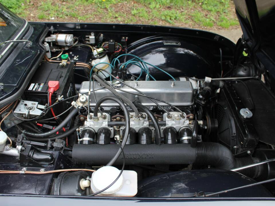 Image 16/18 of Triumph TR 5 PI (1968)