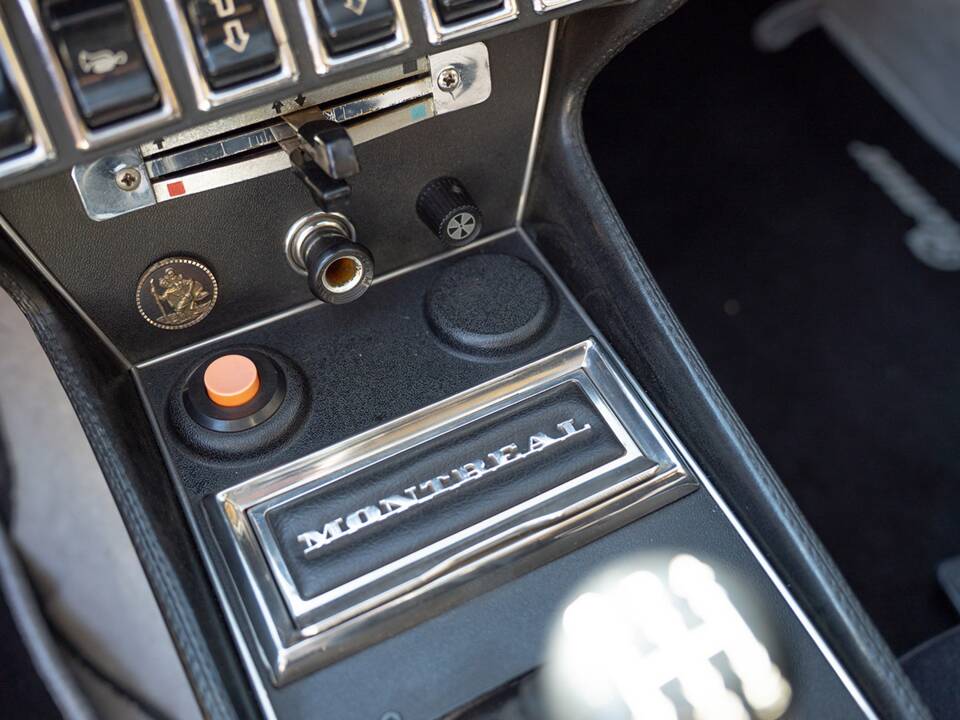 Image 38/50 de Alfa Romeo Montreal (1971)