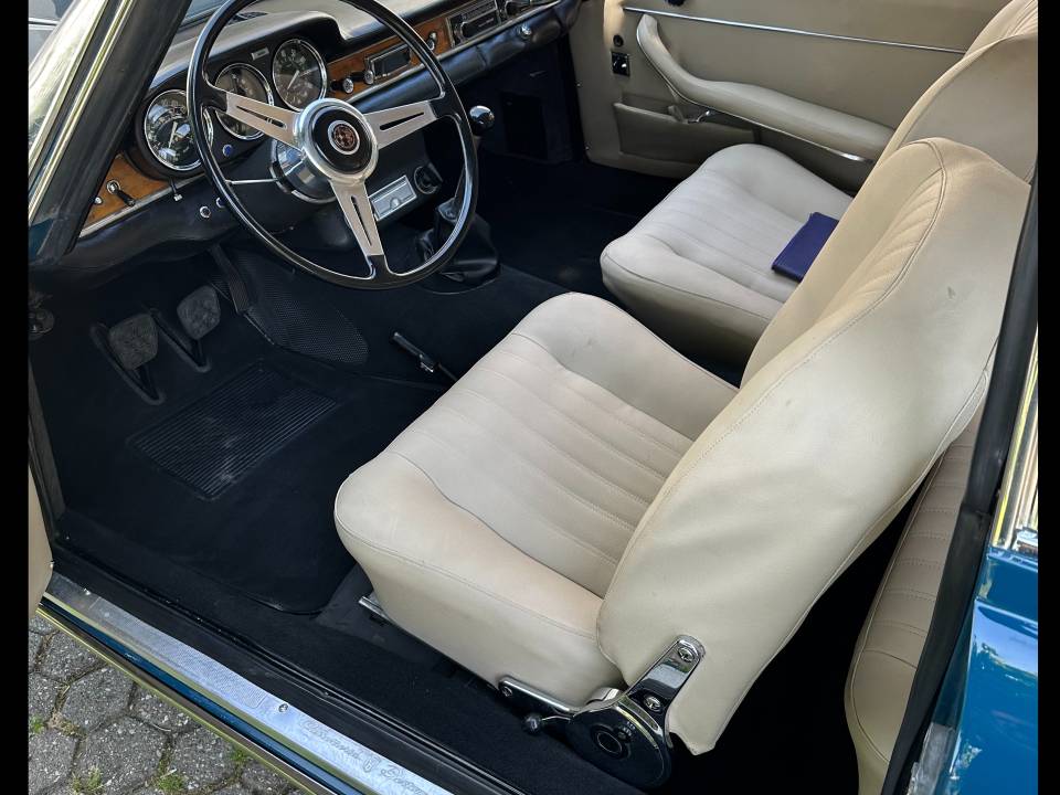 Bild 15/43 von Alfa Romeo 2600 Sprint (1966)