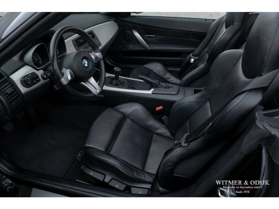 Image 2/30 de BMW Z4 2.5i (2005)