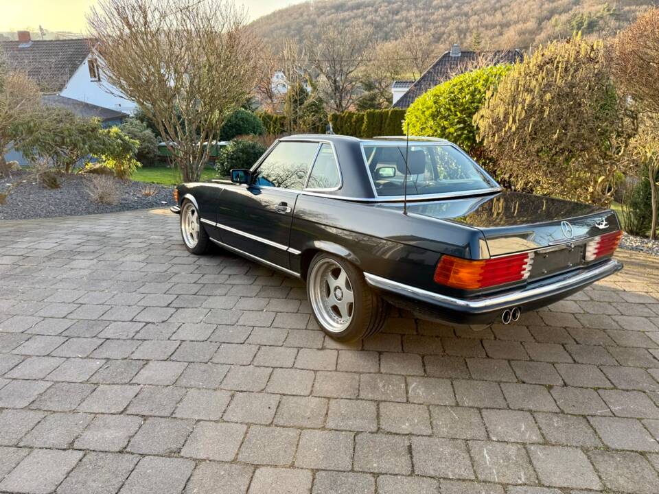 Image 6/12 of Mercedes-Benz 300 SL (1989)