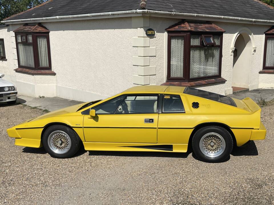 Image 2/12 de Lotus Esprit S2 (1979)