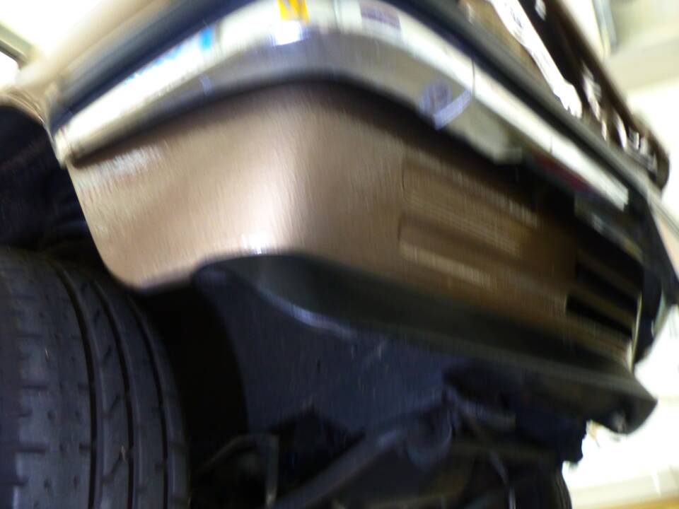 Image 58/76 of BMW 323i (1982)