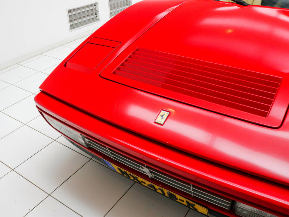 Image 14/20 de Ferrari 328 GTS (1987)