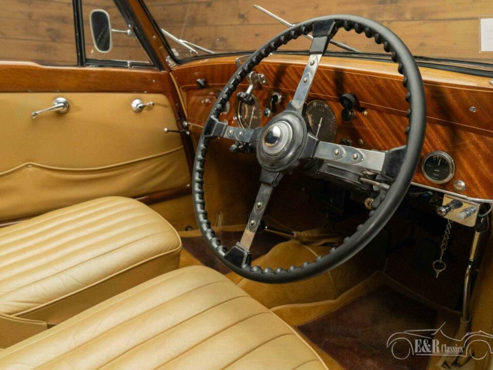 Imagen 2/19 de Delahaye 148 L Chapron &quot;Mylord Grand Luxe&quot; (1939)