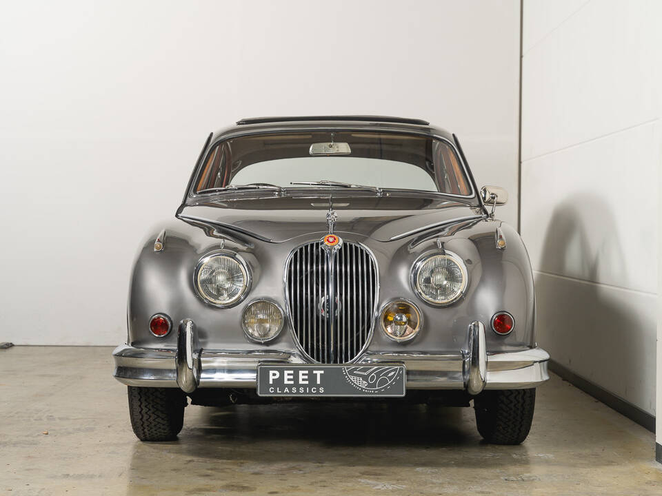 Image 6/34 de Jaguar Mk II 3.4 (1965)