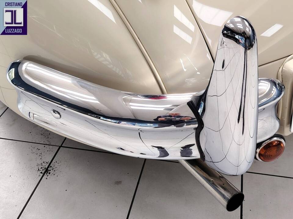 Image 23/74 of Jaguar XK 140 OTS (1956)