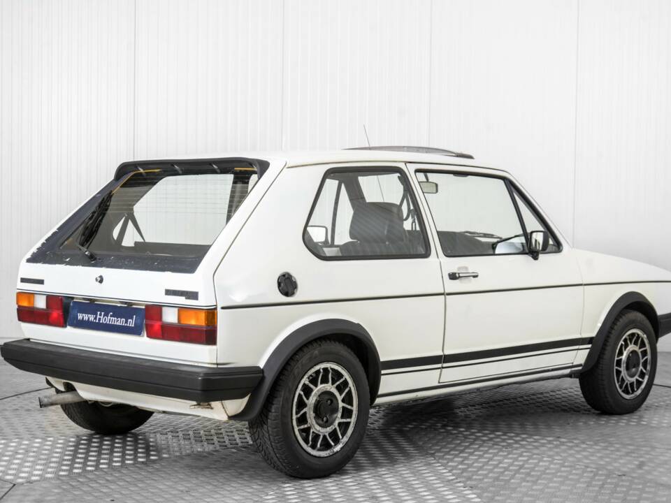 Bild 2/50 von Volkswagen Golf I GTI 1.8 (1983)