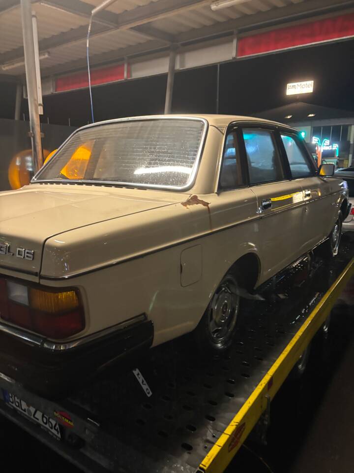 Bild 10/54 von Volvo 240 Diesel (1982)