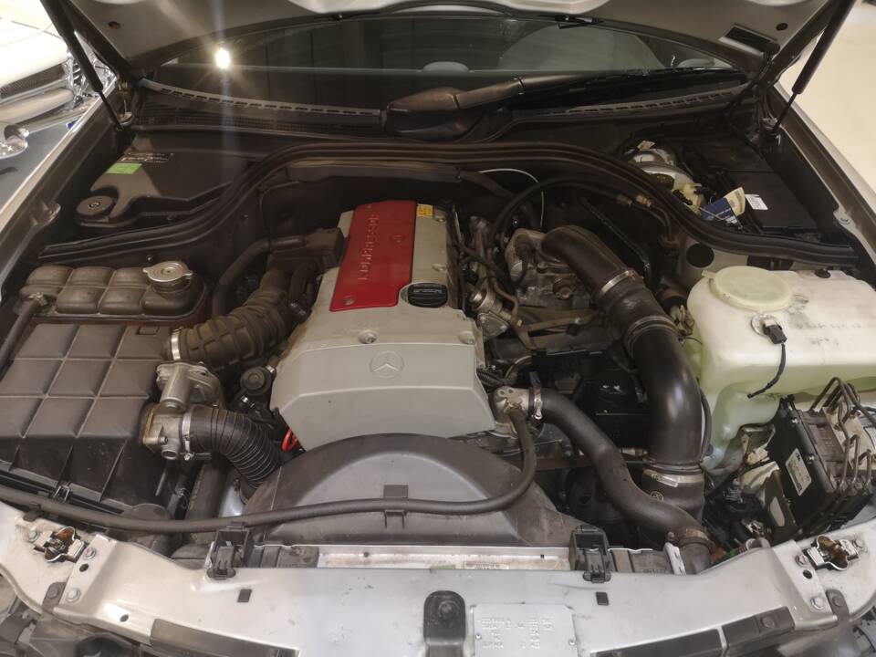 Image 13/15 of Mercedes-Benz CLK 230 Kompressor (1998)
