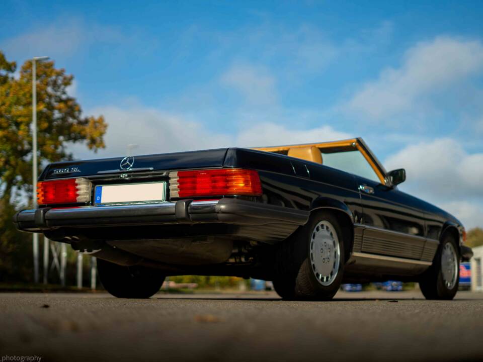 Bild 18/33 von Mercedes-Benz 560 SL (1989)