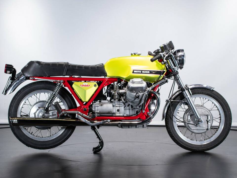 Immagine 4/50 di Moto Guzzi DUMMY (1971)