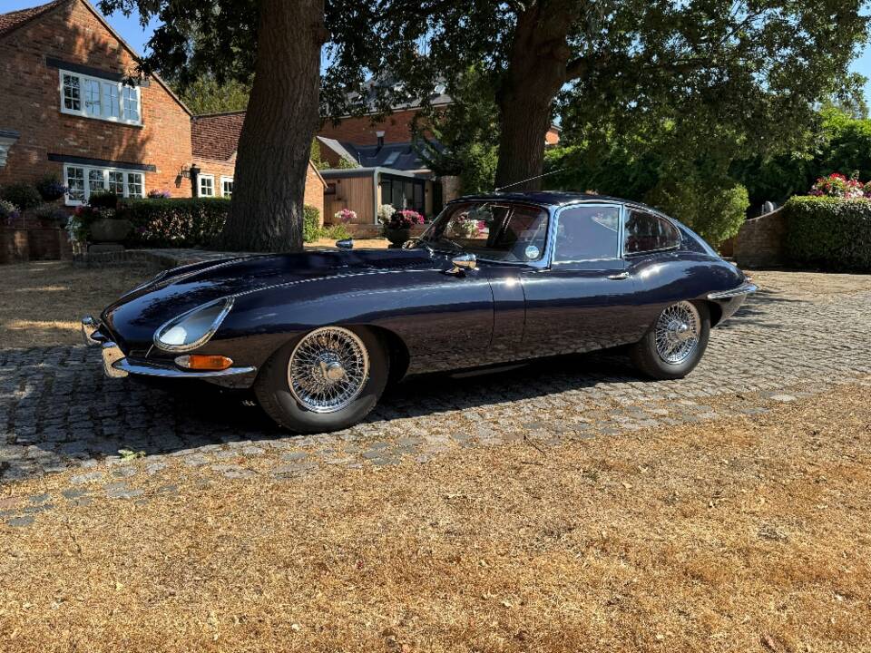 Immagine 6/52 di Jaguar Type E 4.2 (1965)