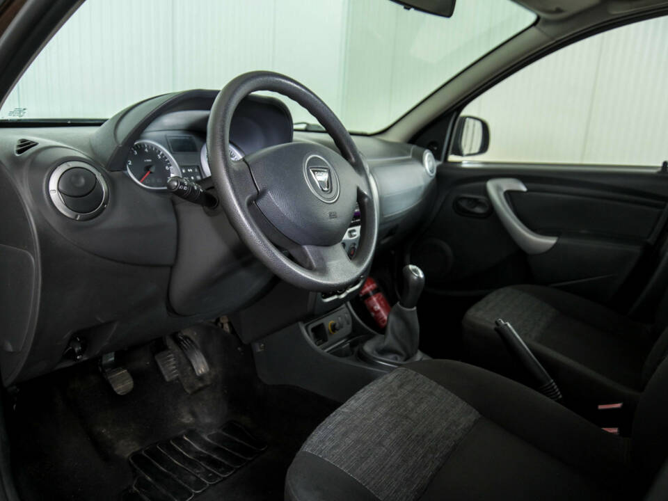 Imagen 11/43 de Dacia Duster 1.6 (2011)