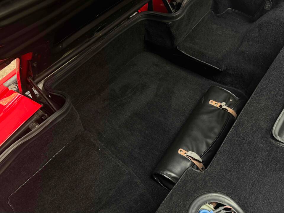 Afbeelding 32/36 van Ferrari Testarossa (1988)