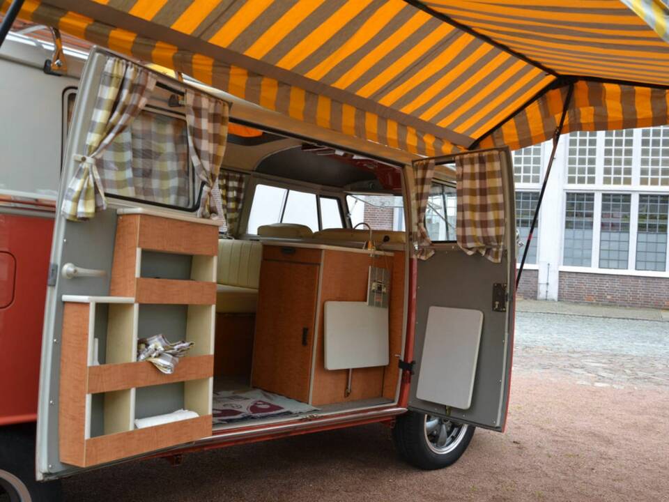 Image 6/8 of Volkswagen T1 Westfalia (1964)