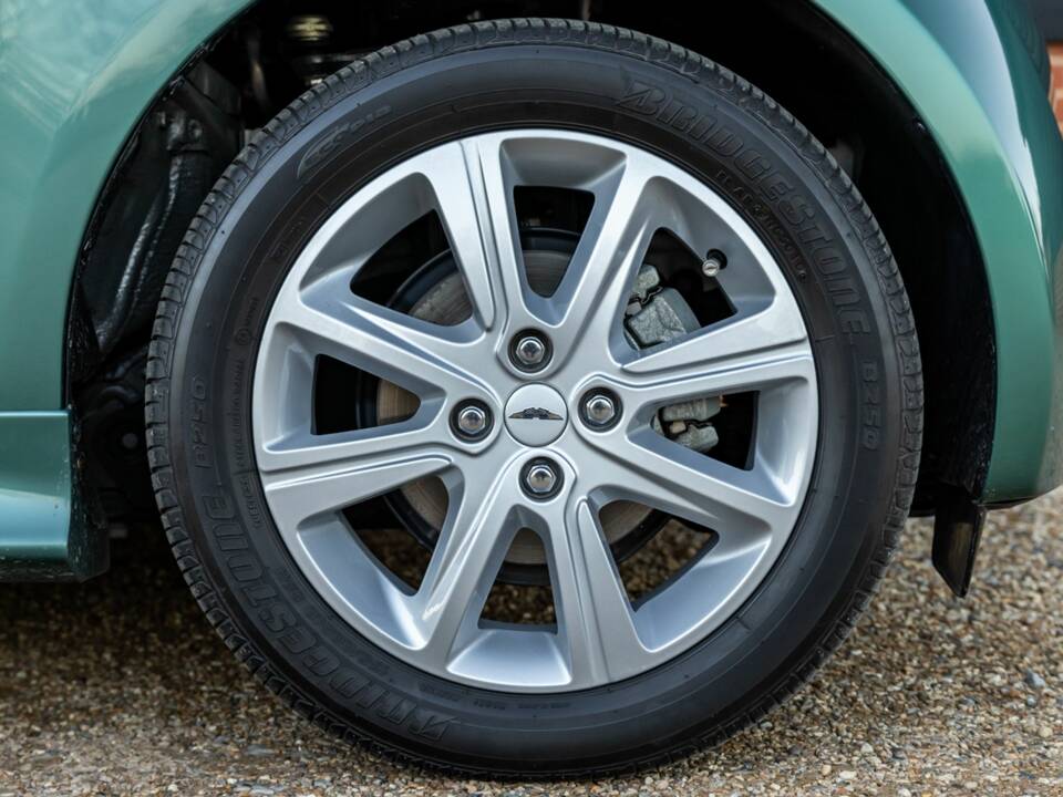 Image 6/50 of Aston Martin Cygnet (2013)