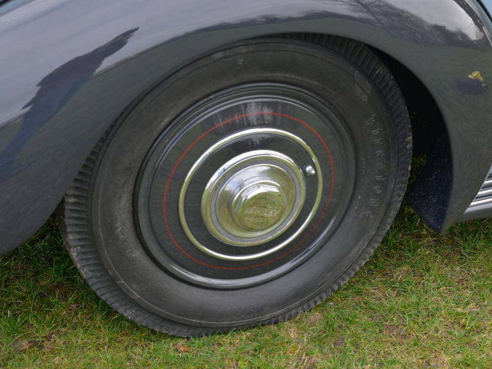 Image 41/50 de Bentley 3 1&#x2F;2 Litre (1938)
