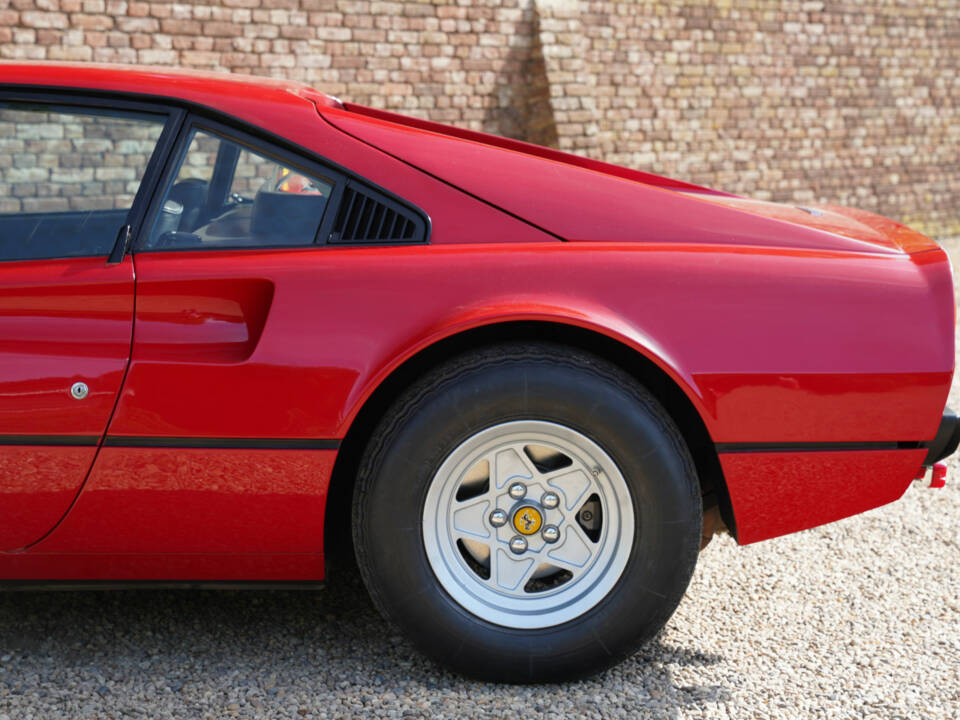 Image 43/50 de Ferrari 308 GTB (1977)