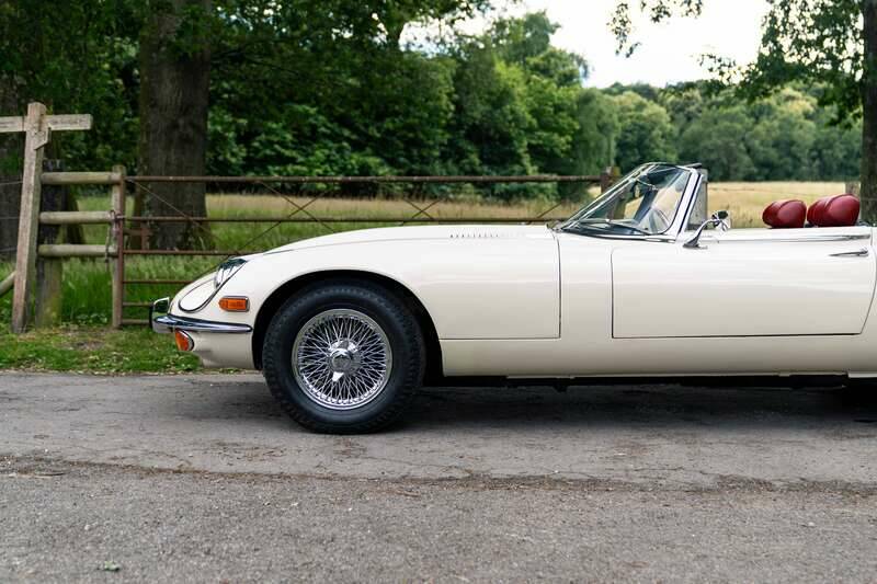 Bild 25/50 von Jaguar E-Type V12 (1971)