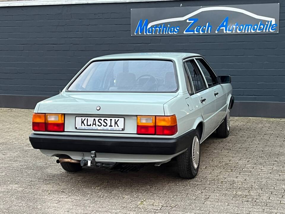 Image 13/29 de Audi 80 Diesel (1985)