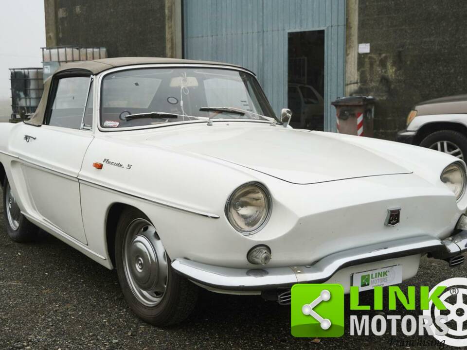 Image 1/10 of Renault Caravelle S (1962)