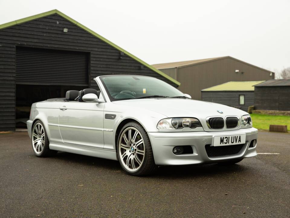 Image 39/50 of BMW M3 (2005)