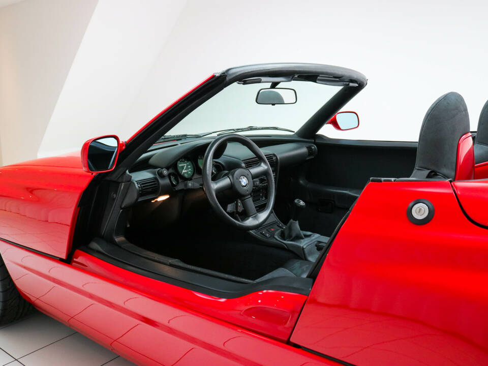 Bild 4/20 von BMW Z1 Roadster (1991)