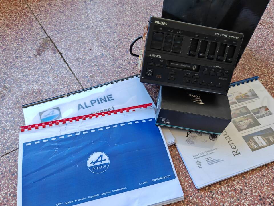 Image 50/50 of Alpine GTA V6 Turbo (1990)