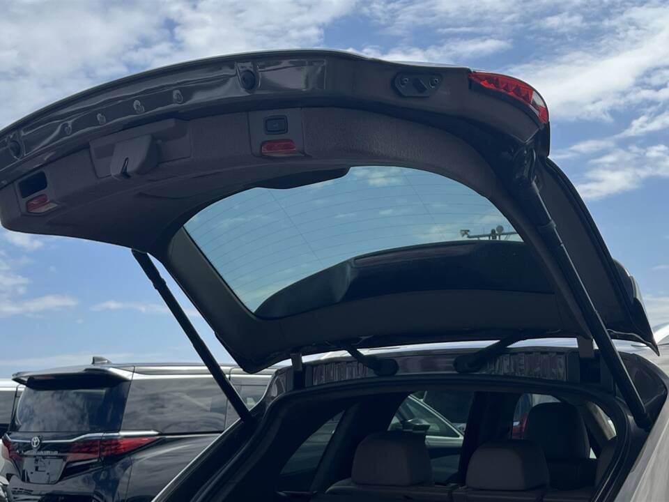 Image 33/51 de Porsche Cayenne Turbo (2011)