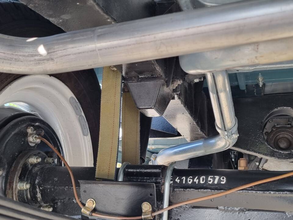 Bild 28/35 von Land Rover 88 (1976)