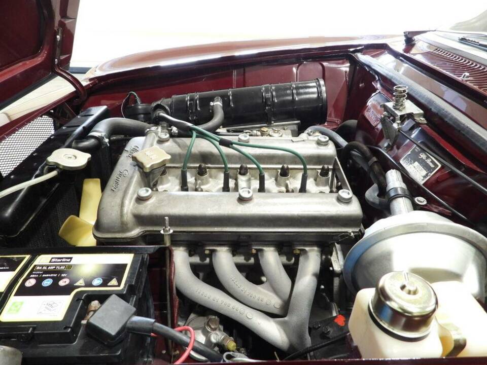 Obraz 8/10 pojazdu Alfa Romeo Giulia GT 1300 Junior (1970)