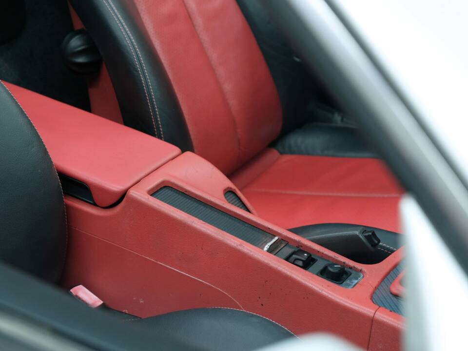 Immagine 14/50 di Mercedes-Benz SLK 230 Kompressor (1996)
