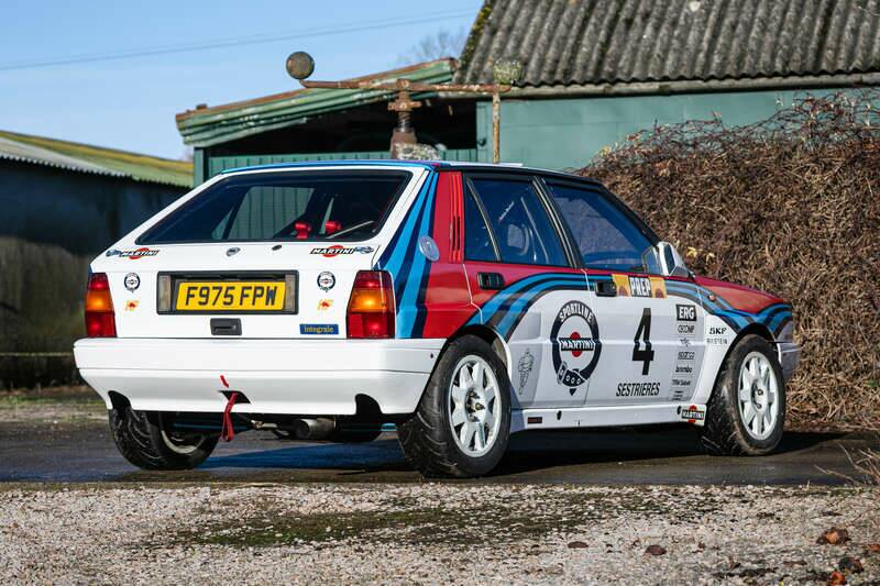 Afbeelding 7/50 van Lancia Delta HF Integrale Evoluzione I "Martini 5" (1989)