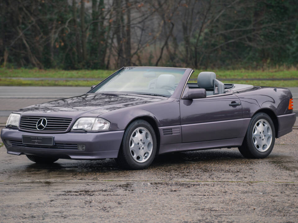 Image 7/31 of Mercedes-Benz 500 SL (1992)