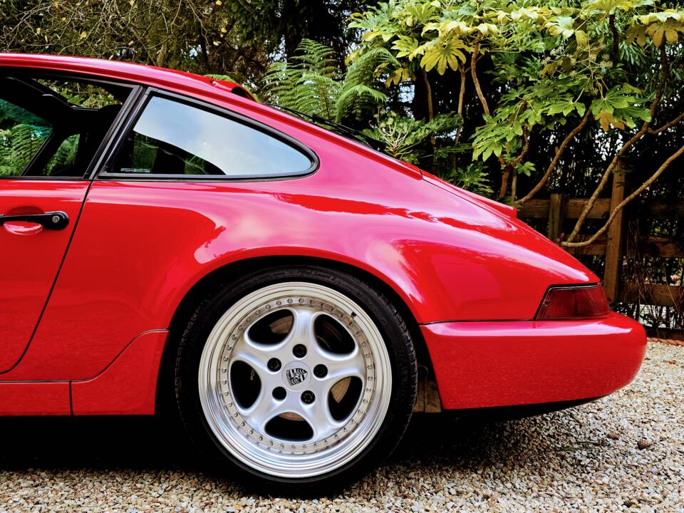 Image 5/24 of Porsche 911 Carrera 4 (1993)