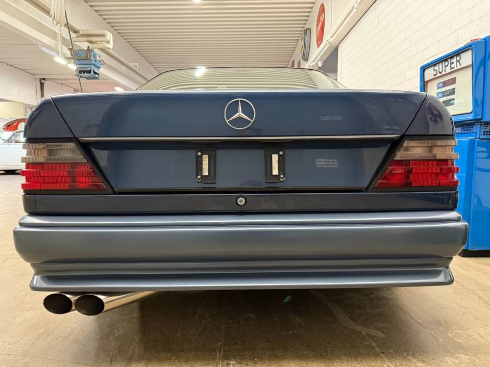Image 12/16 of Mercedes-Benz 300 CE-24 (1989)