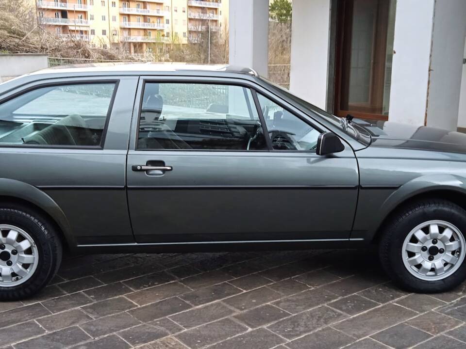 Image 8/67 de Volkswagen Scirocco II GT (1984)