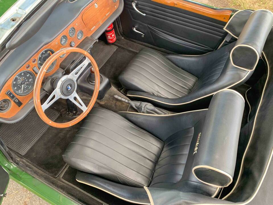 Bild 2/8 von Triumph TR 250 (1967)