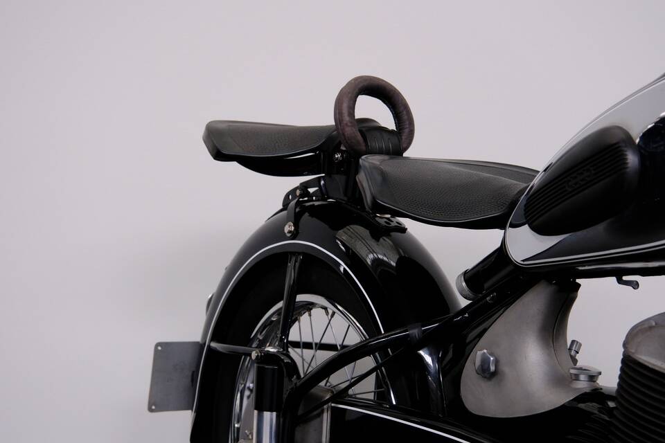 Image 24/86 de DKW RT 175 (1954)