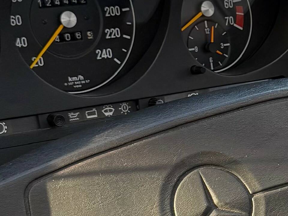 Image 11/20 de Mercedes-Benz 300 SL (1988)