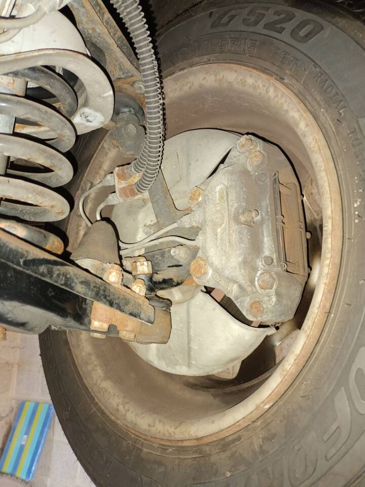 Image 67/73 of Volvo 1800 ES (1972)