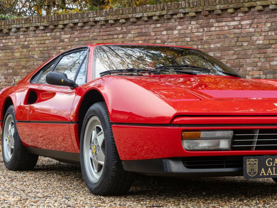 Bild 47/50 von Ferrari 328 GTB (1989)