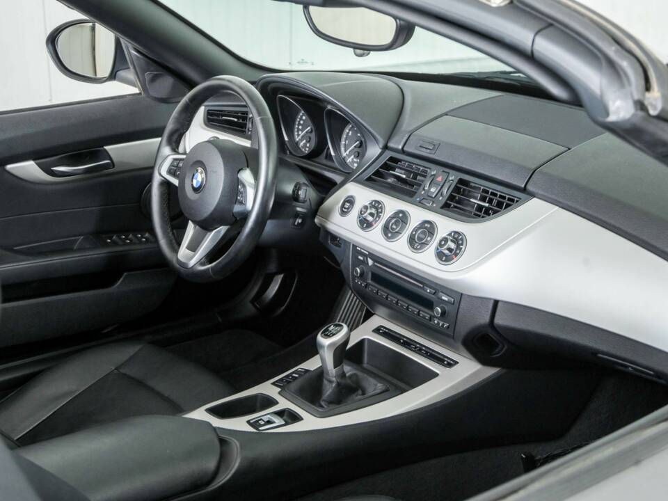 Image 29/50 of BMW Z4 sDrive23i (2010)