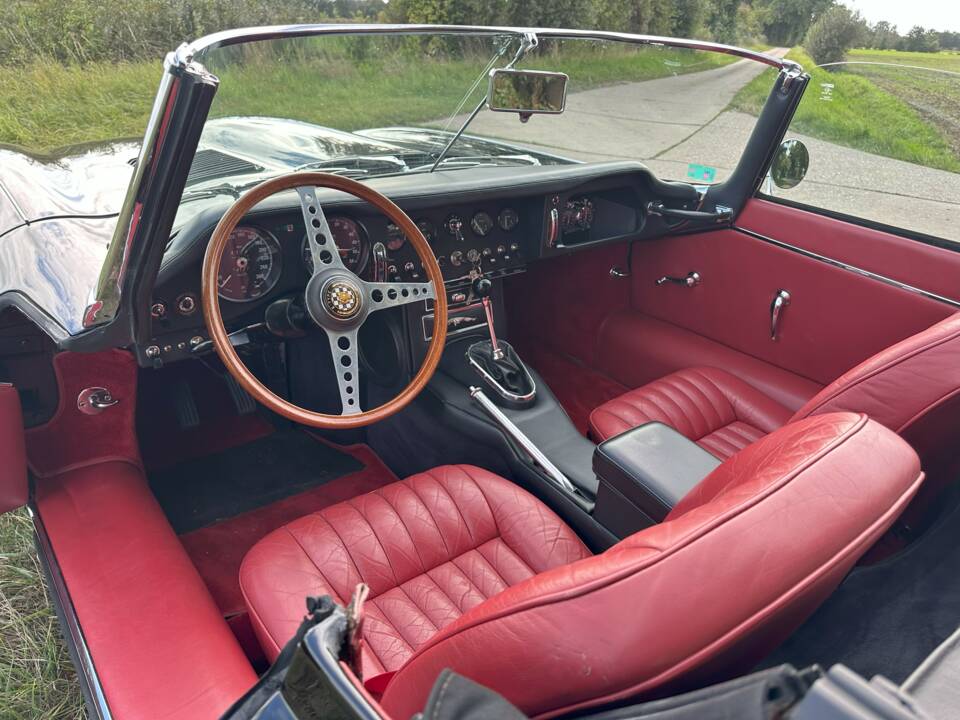 Image 7/23 de Jaguar Type E 4.2 (1964)