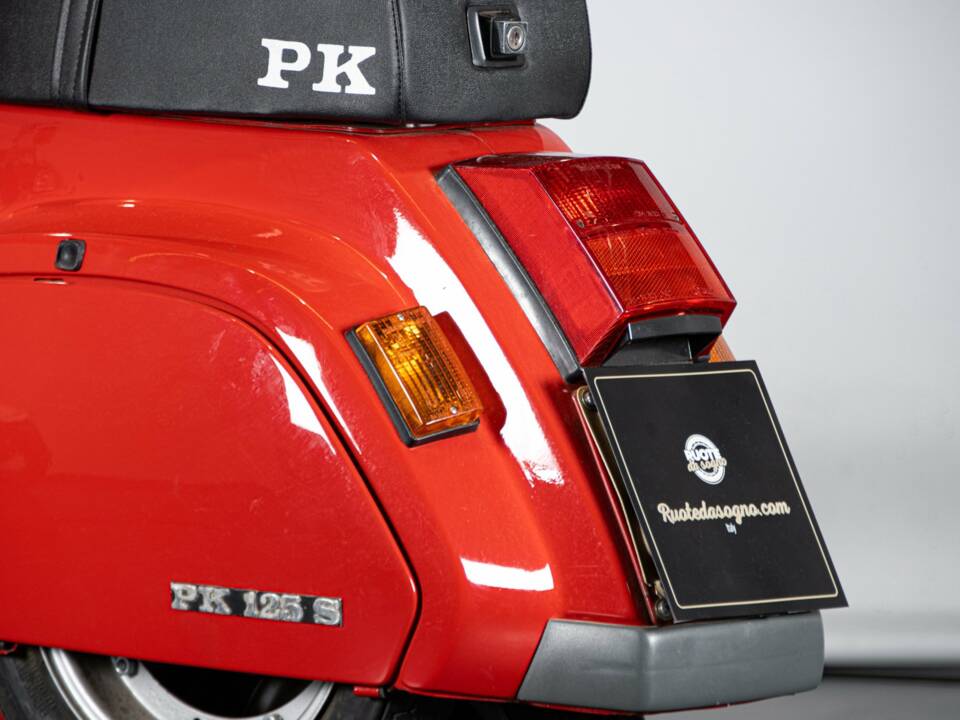 Image 26/30 of Piaggio DUMMY (1982)